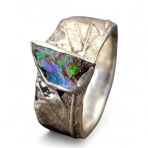 LeoLars-PABE Herren Kräuter Design 420 Ring mit Boulder Opal, Ring aus 925er Silber, Gr. 63-64 (20,3), massiv, echte Kräuter Oberfläche, Opal grün-blaues Opalfeuer, Unikat, Handarbeit