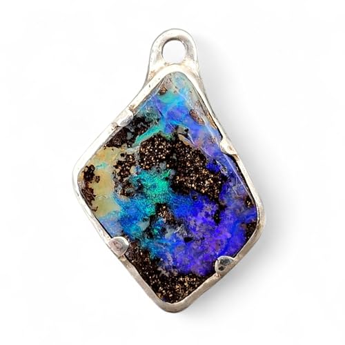 LeoLars-PABE Boulder Opal Anhänger mit strukturierter Oberfläche aus 925er Silber, intensives blau-grünes Opalfeuer, Kräftig,Unikat, Handarbeit, Unisex