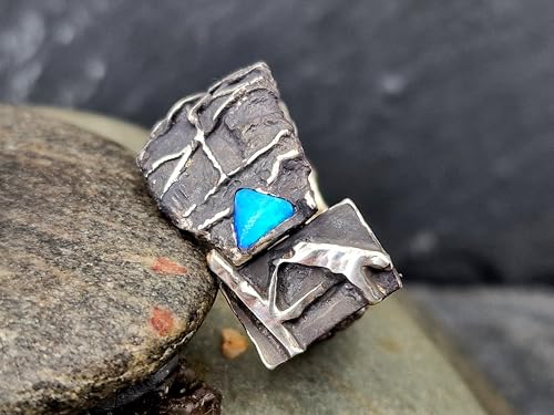 LeoLars-PABE Rustikaler, teilgeschwärzter Design Ring aus 925er Silber mit intensivem brilliantem Opalfeuer in grün und blau, Lightning Ridge Opal, Gr. 59-60 (19), Unikat, Handarbeit, Unisex
