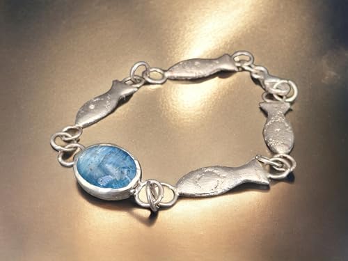 LeoLars-PABE Aquamarin Fisch Design Armband aus 925er Silber, dunkelblauer Aquamarin Cabochon, vier Sandguss Fische, 20cm lang, Unikat, Handarbeit