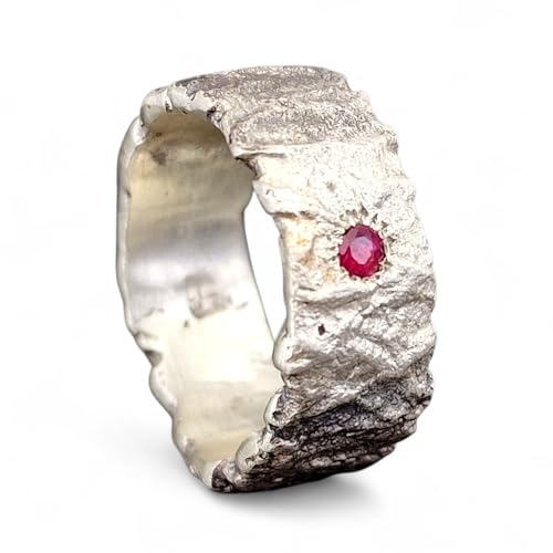 LeoLars-PABE Rubin Design Ring aus 925er Silber, Gr. 57 (18,3), handgeschmiedete strukturierte Oberfläche, Mutring, Kraftring, Unikat, Handarbeit