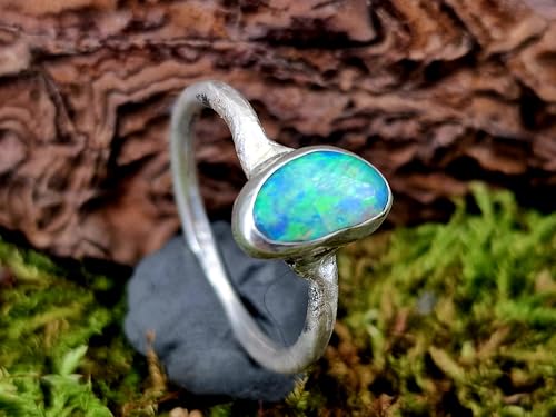 LeoLars-PABE Lightning Ridge Opal Ring, Gr.59-60 (19), aus 925er Silber, grob geschmiedet, Opalfeuer in brilliantem grün und blau, Unikat, Handarbeit