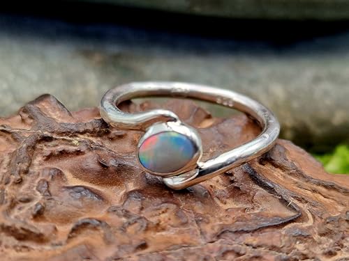 LeoLars-PABE Lightning Ridge Opal Design Ring, Gr.53 (17), aus 925er Silber, Opal mit mehrfarbigem Opalfeuer, Unikat, Handarbeit