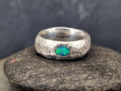 LeoLars-PABE Structure Design Lightning Ridge Opal Ring, Gr. 55-56 (17,7), aus 925er Silber, mit brilliantem grünen Opalfeuer, Ring mit angeschmolzener Oberflächen Struktur, Unikat, Handarbeit