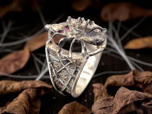 LeoLars-PABE Spinnen Design Ring aus 925er Silber, Gr.59 (18,7), mit blutrotem Rubin, geschwärzt, mystisch, Spinne mit Beute, Unisex, Spinnennetz Struktur, Unikat, Handarbeit