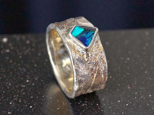 LeoLars-PABE Dark Boulder Opal Ring im 420er Kräuter Design aus 925er Silber, Gr. 61 (19,5) Opalfeuer in brilliantem grün-hellblau, Unikat, Handarbeit, Unisex