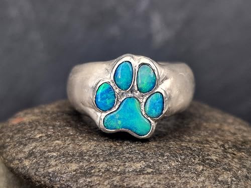 LeoLars-PABE Herrlicher Lightning Ridge Opal Pfötchen Ring aus 925er Silber, Gr.56 (18), brilliantes grün-blaues Opalfeuer, Pfote, Hund, Unikat, Handarbeit