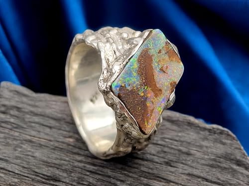 LeoLars-PABE Boulder Opal Design Ring aus 925er Silber in unserem speziellen organischen Design, Opal mit mehrfarbigem Feuer Größe 55-56 (17,7) in Zargenfassung, Unikat, Handarbeit