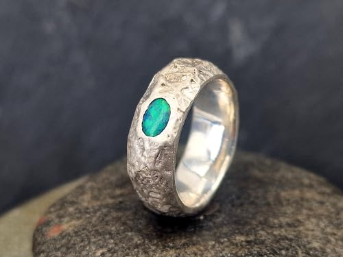 LeoLars-PABE Structure Design Lightning Ridge Opal Ring, Gr. 55-56 (17,7), aus 925er Silber, mit brilliantem grünen Opalfeuer, Ring mit angeschmolzener Oberflächen Struktur, Unikat, Handarbeit