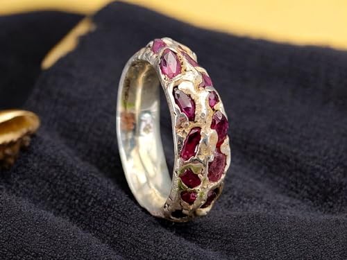 LeoLars-PABE Sandguss Design Chaos Ring, Gr. 56-57 (18), aus 925er Silber mit vielen eingegossenen Rubinen, Sandguss Oberfläche, Unikat, Handarbeit