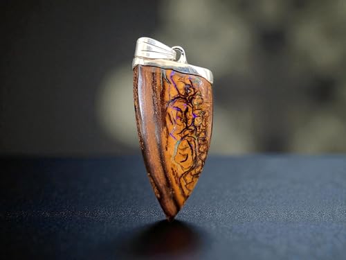 LeoLars-PABE Schlichter Boulder Opal Anhänger aus 925er Silber, mit tollem Muster und partiellem Opalfeuer in lila und grün, Unikat, Handarbeit, Unisex