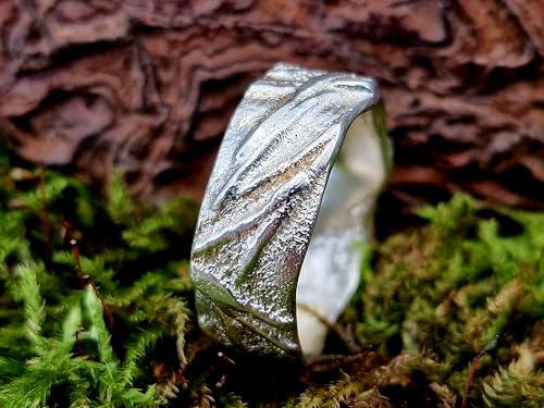 LeoLars-PABE 925er Silber Design Kraftring, Gr. 61 (19,5), glänzend, grobe Struktur, handgeschmiedet, Unisex, Unikat, Handarbeit