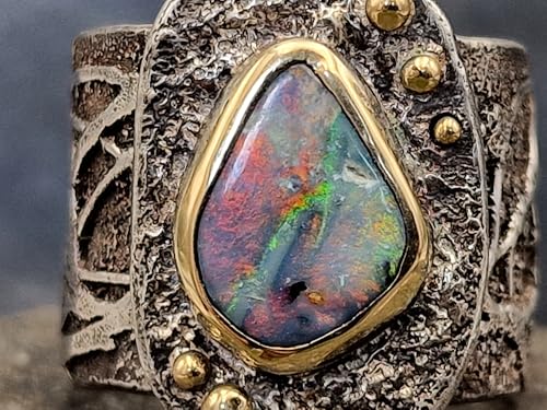 LeoLars-PABE Lightning Ridge Opal Design Ring, Gr. 58 (18,5) aus 925er Silber, Opal Multicolor 12,8x9,2mm mit 585er Goldfassung und Goldelementen, breit, verspielt, organisch, Unikat, Handarbeit