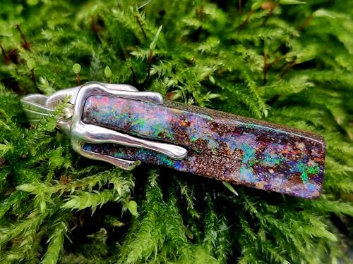 LeoLars-PABE Herrlicher Multicolor Boulder Opal Anhänger im Tropfen Design aus 925er Silber, Opal mehrfarbiges Opalfeuer, Maße: 30mm x 7,3mm, Unikat, Handarbeit, Unisex