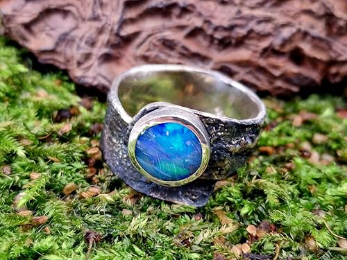 herrlicher Lightning Ridge Opal Design Ring, Gr. 64 (20,5), aus 925er Silber, teilgeschwärzt mit dezenten Goldakzenten, blaugrünes Farbspiel mit Gipsnadeln im Stein, Unikat, Handarbeit, Unisex