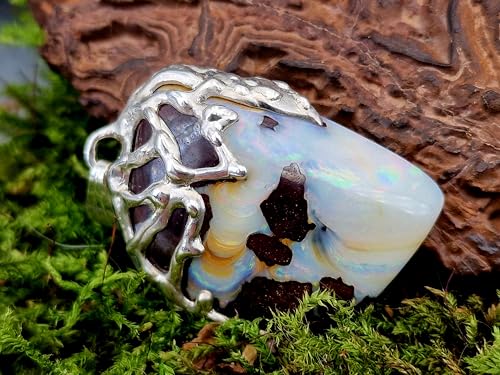 LeoLars-PABE Design Boulder Opal Anhänger aus 925er Silber, organische Gitter Struktur, gemeine weiße Opalschicht mit pastellfarbenem Multicolor Opalfeuer, Unikat, Unisex, Handarbeit