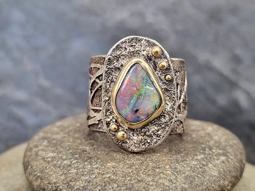 LeoLars-PABE Lightning Ridge Opal Design Ring, Gr. 58 (18,5) aus 925er Silber, Opal Multicolor 12,8x9,2mm mit 585er Goldfassung und Goldelementen, breit, verspielt, organisch, Unikat, Handarbeit