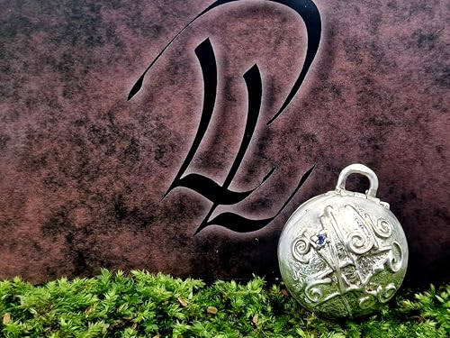 LeoLars-PABE Medaillon Anhänger aus 925er Silber mit facettierten Tansanit, Design Anhänger, verspieltes verschnörkeltes Muster, sicheres öffnen und schließen, Unikat, Handarbeit, Unisex