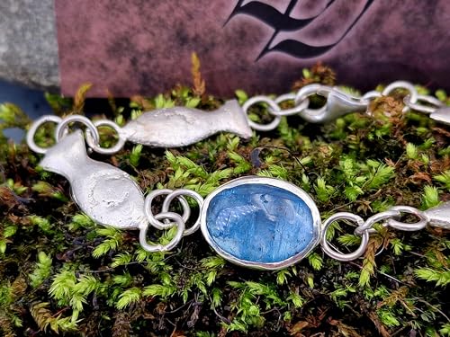 LeoLars-PABE Aquamarin Fisch Design Armband aus 925er Silber, dunkelblauer Aquamarin Cabochon, vier Sandguss Fische, 20cm lang, Unikat, Handarbeit