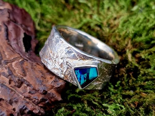 LeoLars-PABE Dark Boulder Opal Ring im 420er Kräuter Design aus 925er Silber, Gr. 61 (19,5) Opalfeuer in brilliantem grün-hellblau, Unikat, Handarbeit, Unisex