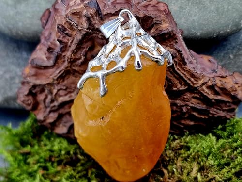 LeoLars-PABE Honiggelber opaker Nordsee Bernstein Design Anhänger aus 925er Silber, natürlich, unbearbeitet, Gitterstruktur Tropfen Design, groß; 52mm x 29,4mm, Unikat, Unisex, Handarbeit