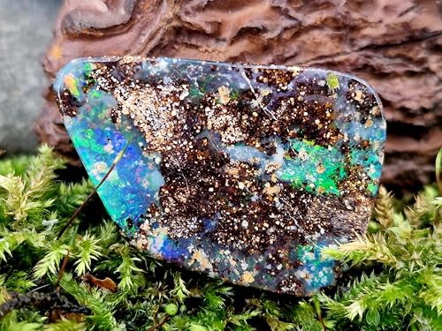 Großer dicker Boulder Opal Anhänger gebohrt mit 60cm Lederband, Opal - grün-blaues Opalfeuer, partiell Multicolor, brilliante Farben, 33 x 22,7 x 10,2mm, Unikat, Handgeschliffen