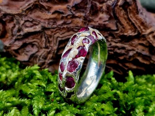 LeoLars-PABE Sandguss Design Chaos Ring, Gr. 56-57 (18), aus 925er Silber mit vielen eingegossenen Rubinen, Sandguss Oberfläche, Unikat, Handarbeit