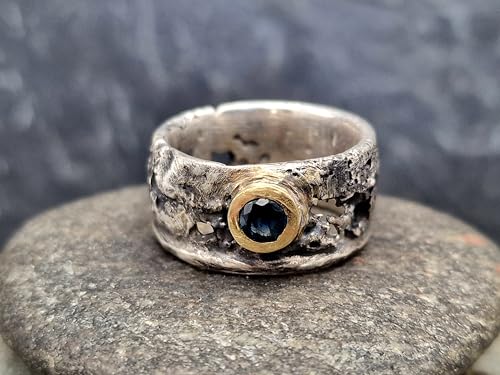 LeoLars-PABE Parti Saphir Lava Design Ring aus 925er Silber und 585er Goldfassung, Ring teilgeschwärzt wie erstarrte Lava, Saphir in grün und blau, Unikat, Handarbeit, Größe 56 (17,8)