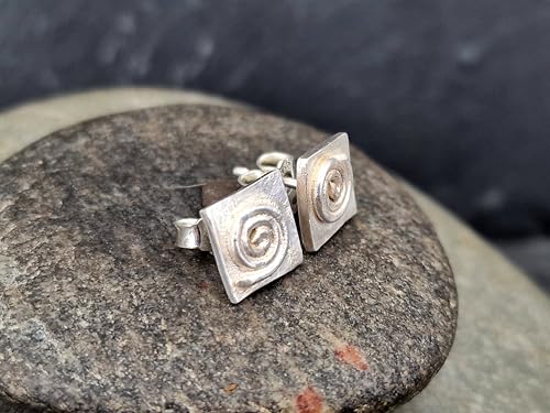 Rechteckige Design Ohrstecker aus 925er Silber mit Spirale des Lebens, mit Flügelmuttern, Unikat, Handarbeit, Unisex
