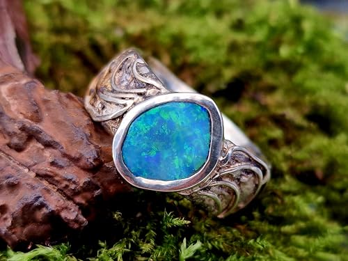LeoLars-PABE Lightning Ridge Opal Design Ring, Gr. 56 (18), aus 925er Silber, Rustikal, verspielt, Opalfeuer in grün und blau, Unikat, Handarbeit