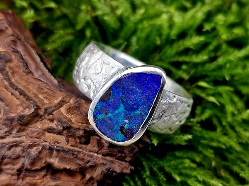 LeoLars-PABE Boulder Opal Design Ring, Gr.59 (18,7), aus 925er Silber, Picture Stone Universe, lila-blau-grünes Opalfeuer, Structure Design, Unikat, Handarbeit
