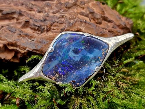 LeoLars-PABE Design Anhänger mit Boulder Opal aus 925er Silber, Picture Stone, Blick ins Universum mit schwarzem Loch, partielles buntes Opalfeuer, Unikat, Handarbeit, Unisex