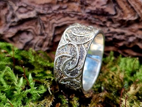 LeoLars-PABE Auf alt gemachter Struktur Ring aus 925er Silber, Gr. 56 (18), teileloxiert, teilgeschwärzt, halbkreis Struktur, Unikat, Handarbeit, Vintage Stil