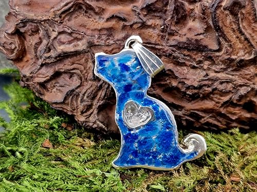 Hauyn Splitter Hunde Design Anhänger aus 925er Silber, kräftiges blau, unter UV-Licht Orange leuchtend, in Kunststoff eingegossen, Hund, Welpe, Herz, Hundeliebhaber, Unikat, Handarbeit, Unisex