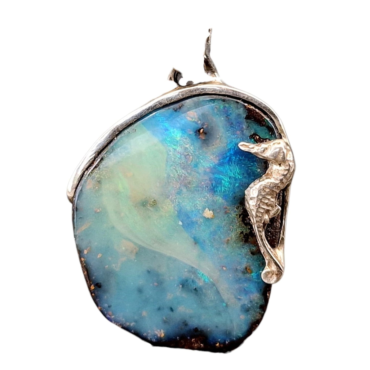 LeoLars-PABE Maritimer Boulder Opal Design Anhänger mit Seepferdchen aus 925er Silber, Picture Stone mit Blick auf ein Atoll, blau grünes Opalfeuer, Unikat,Unisex
