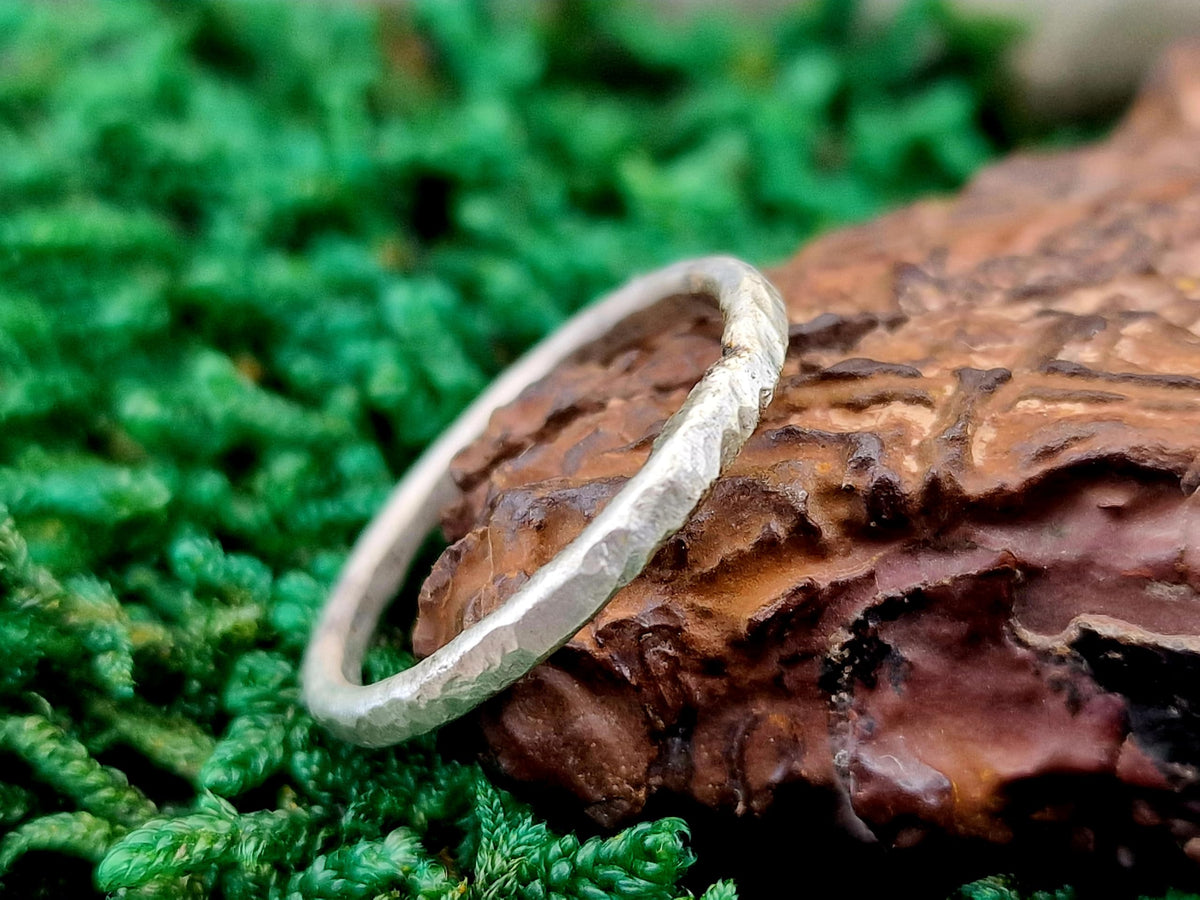 LeoLars-PABE Handgeschmiedeter, gehämmerter 925er Silber Design Ring, Gr.56 (18), Vorsteckring, Stapelring, Unikat, Handarbeit