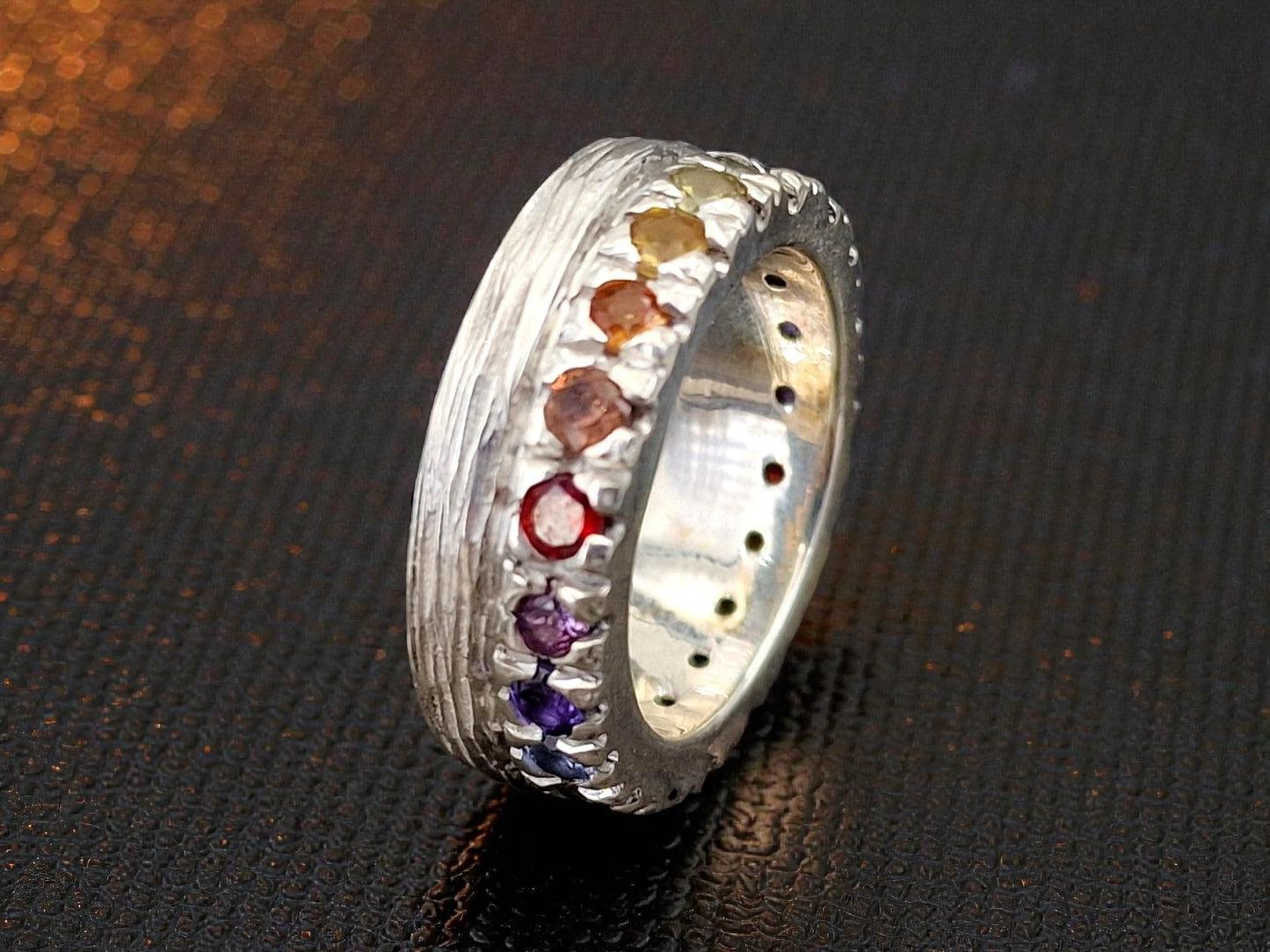 LeoLars-PABE Memory Design Ring aus 925er Silber mit Regenbogen farbenen Saphieren im Farbverlauf, Gr.58 (18,5), massiv, Unikat, Handarbeit