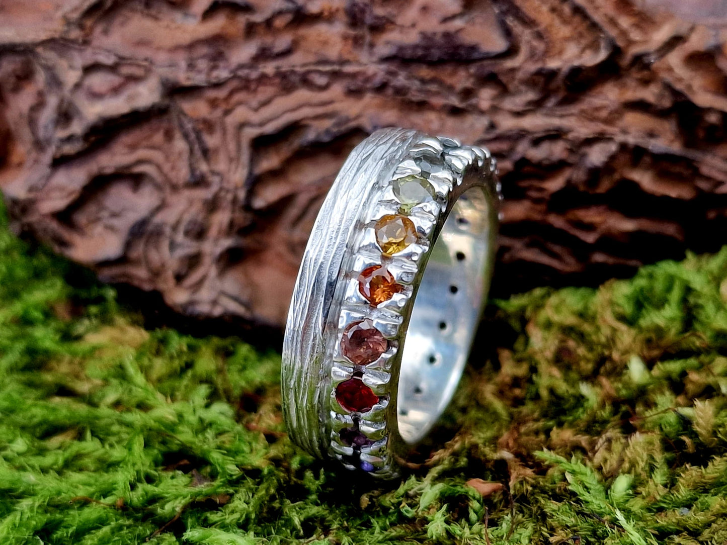 LeoLars-PABE Memory Design Ring aus 925er Silber mit Regenbogen farbenen Saphieren im Farbverlauf, Gr.58 (18,5), massiv, Unikat, Handarbeit