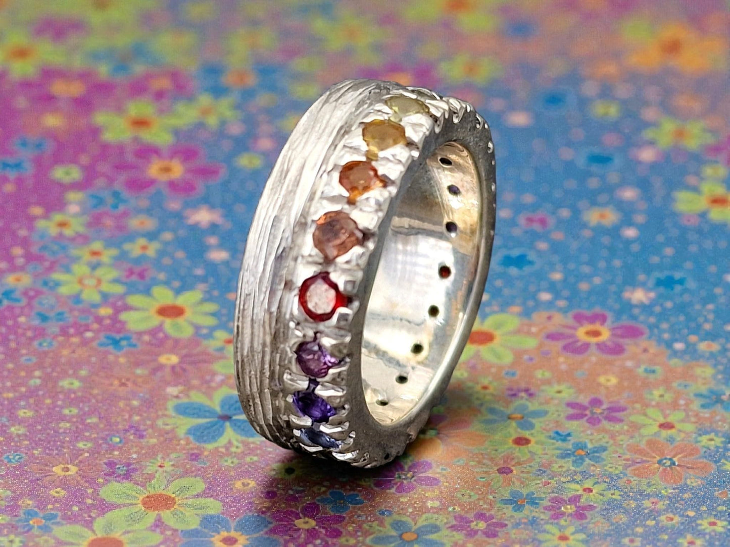 LeoLars-PABE Memory Design Ring aus 925er Silber mit Regenbogen farbenen Saphieren im Farbverlauf, Gr.58 (18,5), massiv, Unikat, Handarbeit