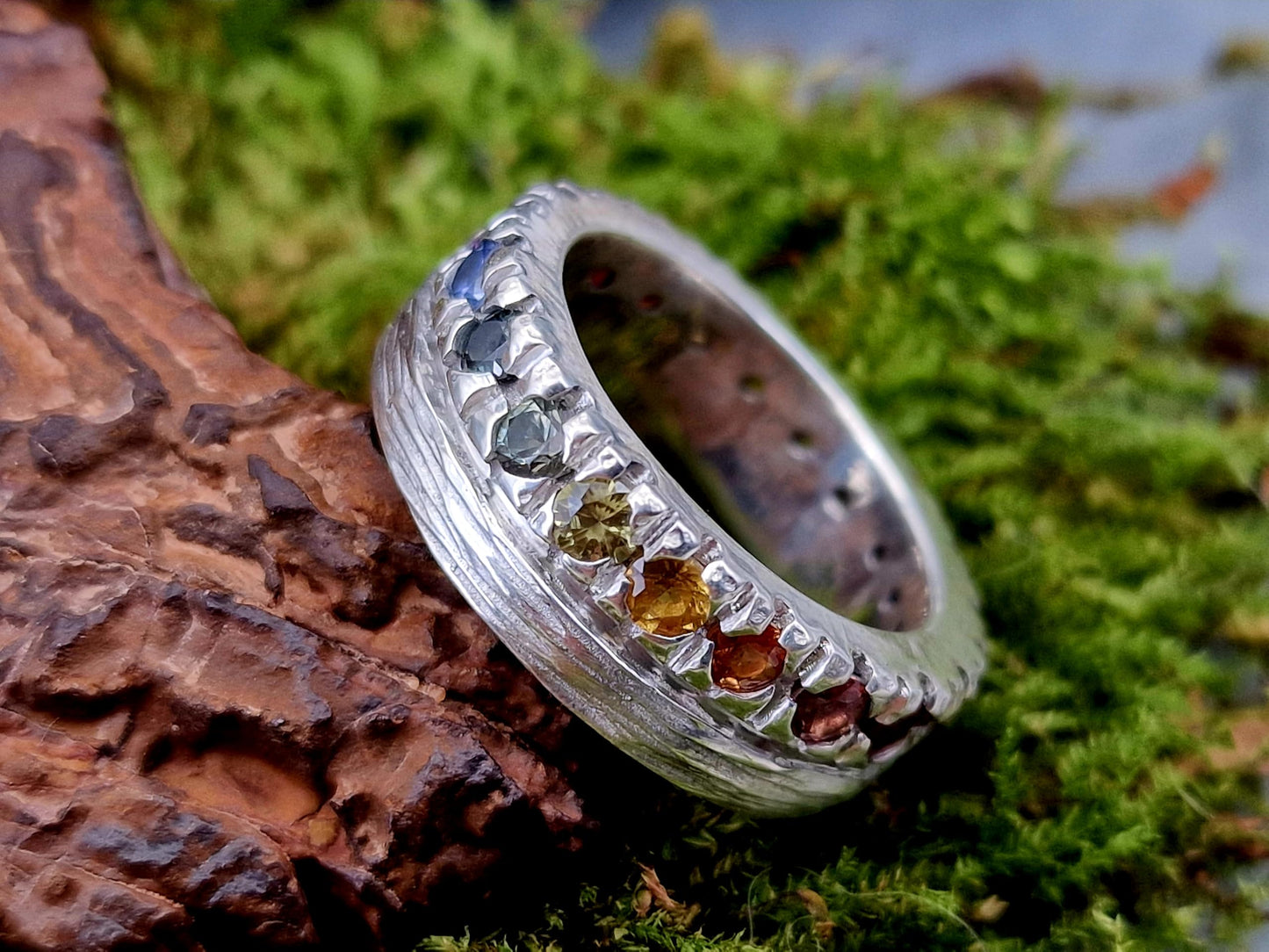 LeoLars-PABE Memory Design Ring aus 925er Silber mit Regenbogen farbenen Saphieren im Farbverlauf, Gr.58 (18,5), massiv, Unikat, Handarbeit