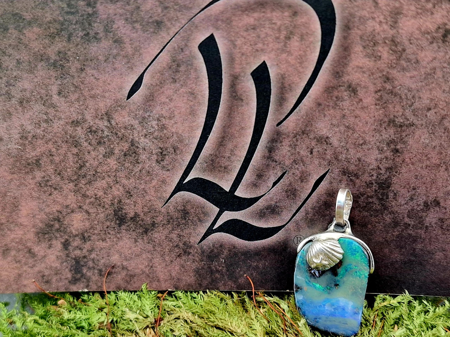 LeoLars-PABE Boulder Opal Anhänger, maritimes Design aus 925er Silber mit Muschel und Seestern, blau-grünes Opalfeuer, Unikat, Handarbeit, Unisex