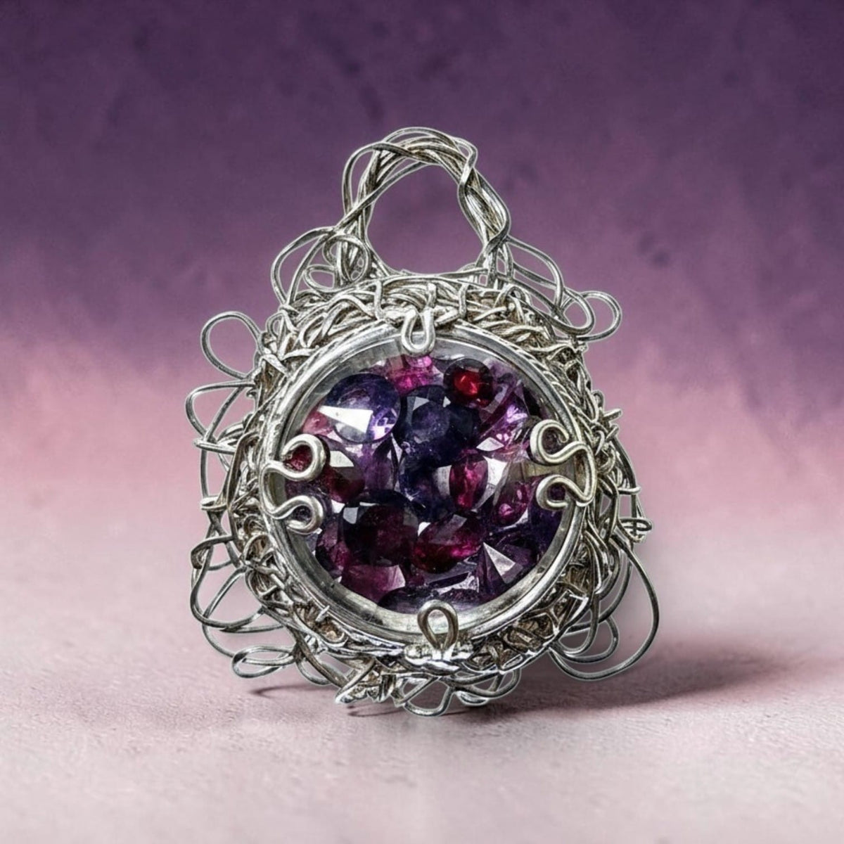 Wilder Granat Design Anhänger aus 925er Silber, zwei verschiedene Granatarten hinter Glas, filigran, mystisch, magisch, Unikat, Handarbeit, Unisex