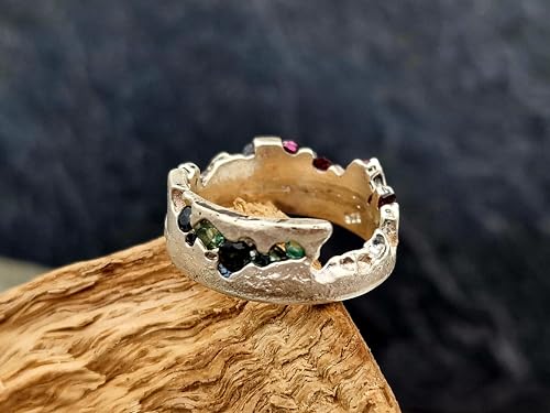LeoLars-PABE Sandguss Design Ring, Gr. 61, aus 925er Silber mit eingegossenen verschieden farbigen Turmalinen und Saphiren und Chromdiopsid, Unikat, Handarbeit