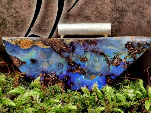 LeoLars-PABE Boulder Opal Design Anhänger mit 925er Silberrohr, Opal 20 x 56 x 8mm, Picture Stone, blau-grün-lila Opalfeuer, tolles Muster, Unikat, Handgeschliffen
