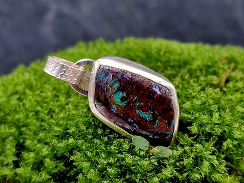 LeoLars-PABE Boulder Opal Anhänger aus 925er Silber mit herrlichen grünen Opalfeuer, 18x13,9mm, hendgefertigte Schlaufe, Unikat, Handarbeit