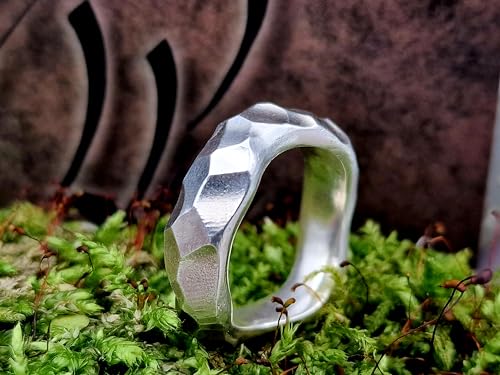LeoLars-PABE 925er Silber Design Ring, Gr. 58-59 (18,5), geschwungene Ringschiene mit groben Facetten, leicht gerieft, massiv, Unikat, Handarbeit