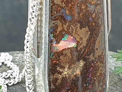 LeoLars-PABE Boulder Opal Anhänger aus 925er Silber mit Multicolor Flash, Opal 23.5x10mm, mit Panzerkette, Unikat, Handarbeit