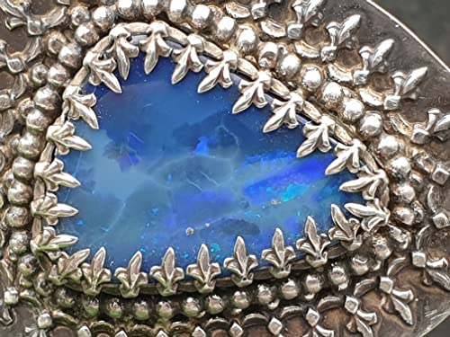 LeoLars-PABE Opal Doublette Anhänger aus 925er Silber, Tribal Muster, teilgeschwärzt, Opal blau 23x18mm, Unikat, Handarbeit
